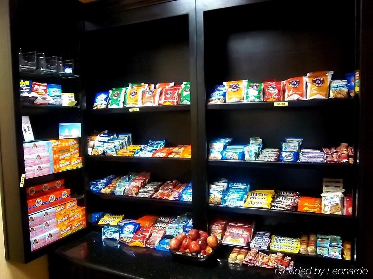 特克萨卡纳东智选假日酒店&套房 餐厅 照片
